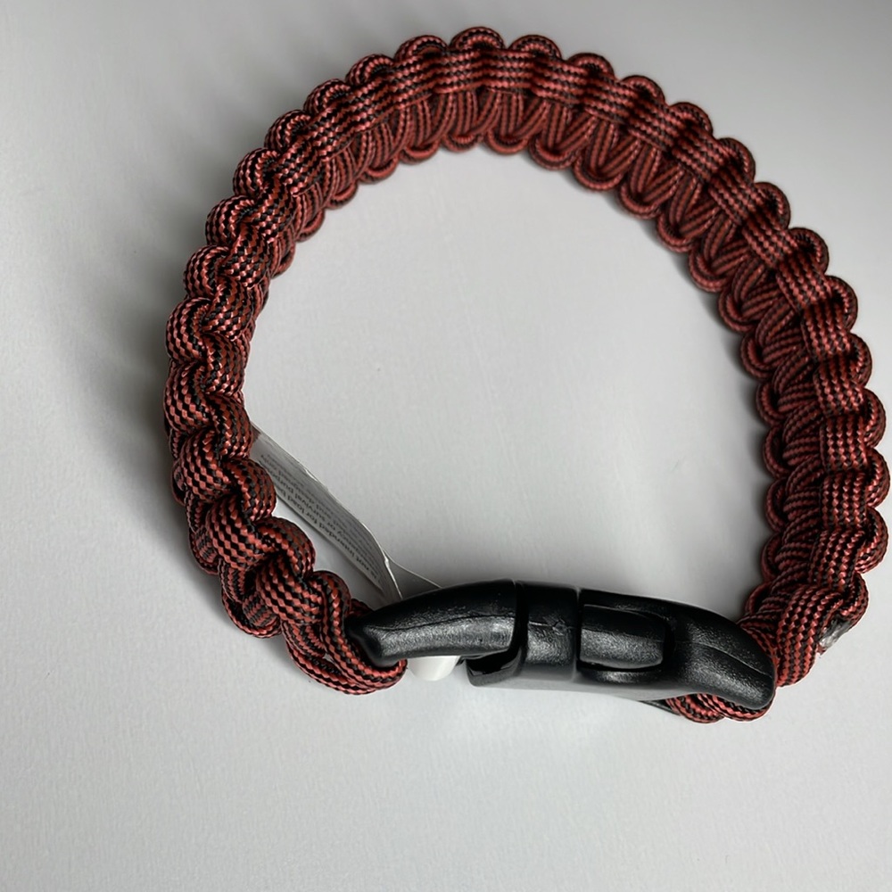 NWT Paracord Braided Bracelet‎ XL Red/black